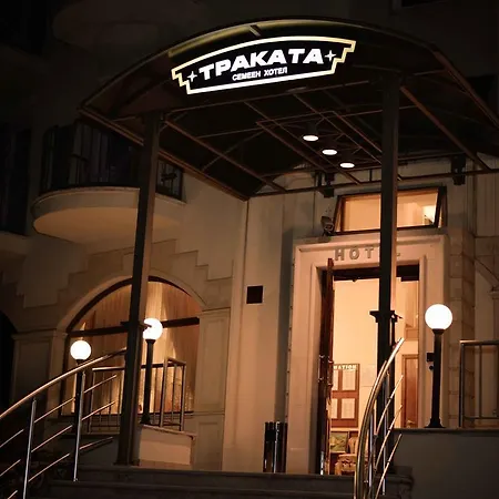 מלון Trakata